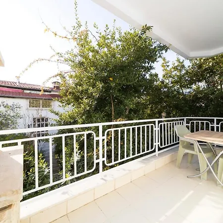 Refreshing Flat With Excellent Location In شقة